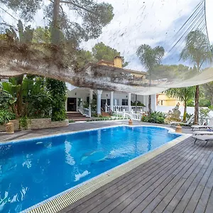 https://apartamento-tranquilo-en-villa-privada-marbella.1costadelsol.com